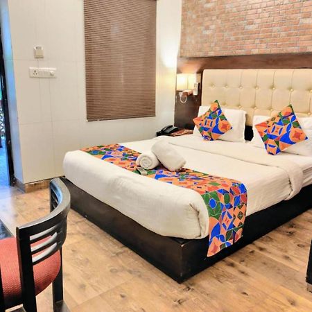 Heritage Hotel Лакхнау Экстерьер фото