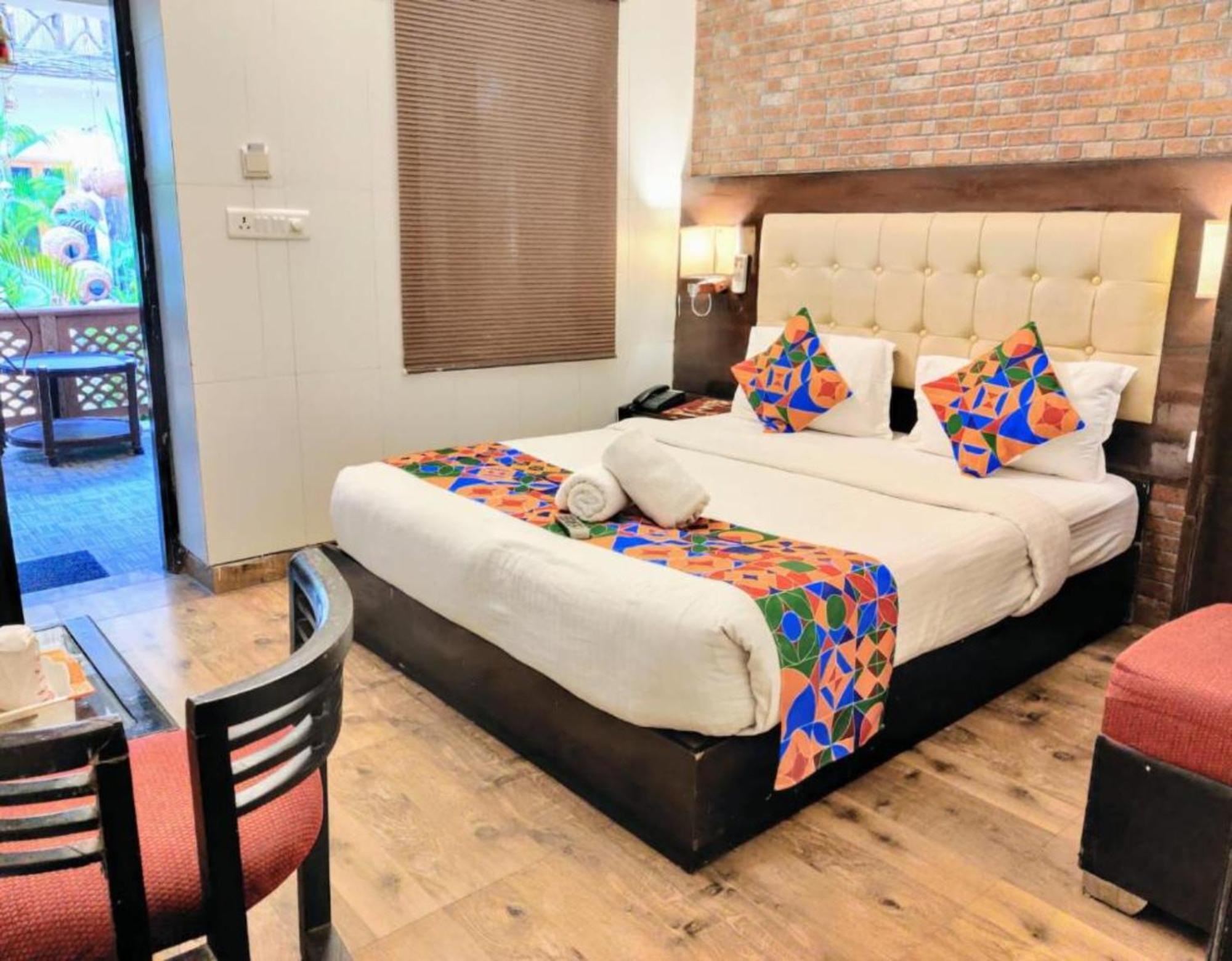 Heritage Hotel Лакхнау Экстерьер фото