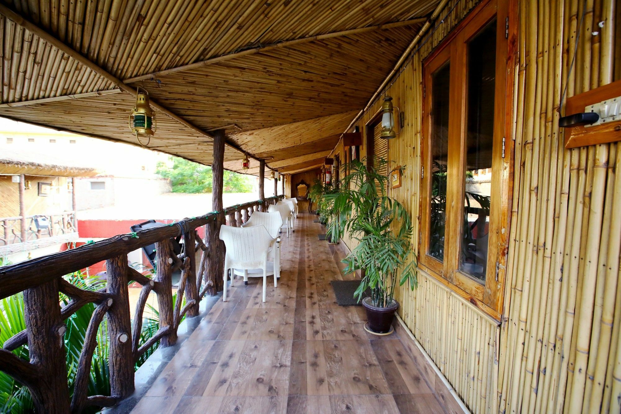 Heritage Hotel Лакхнау Экстерьер фото