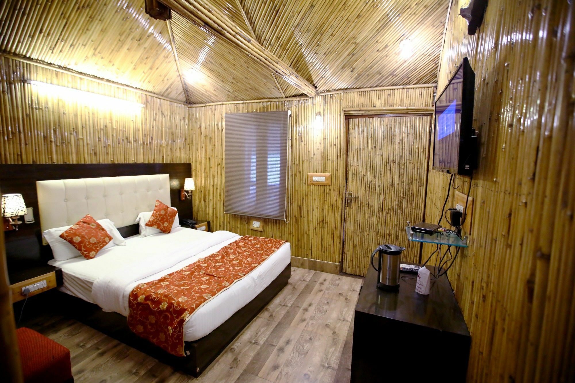 Heritage Hotel Лакхнау Экстерьер фото