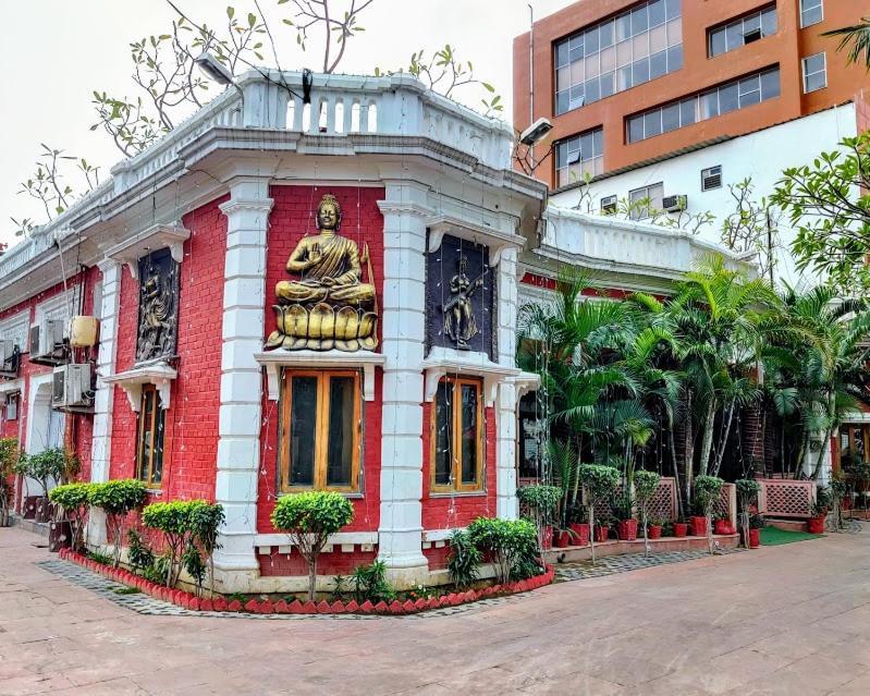 Heritage Hotel Лакхнау Экстерьер фото