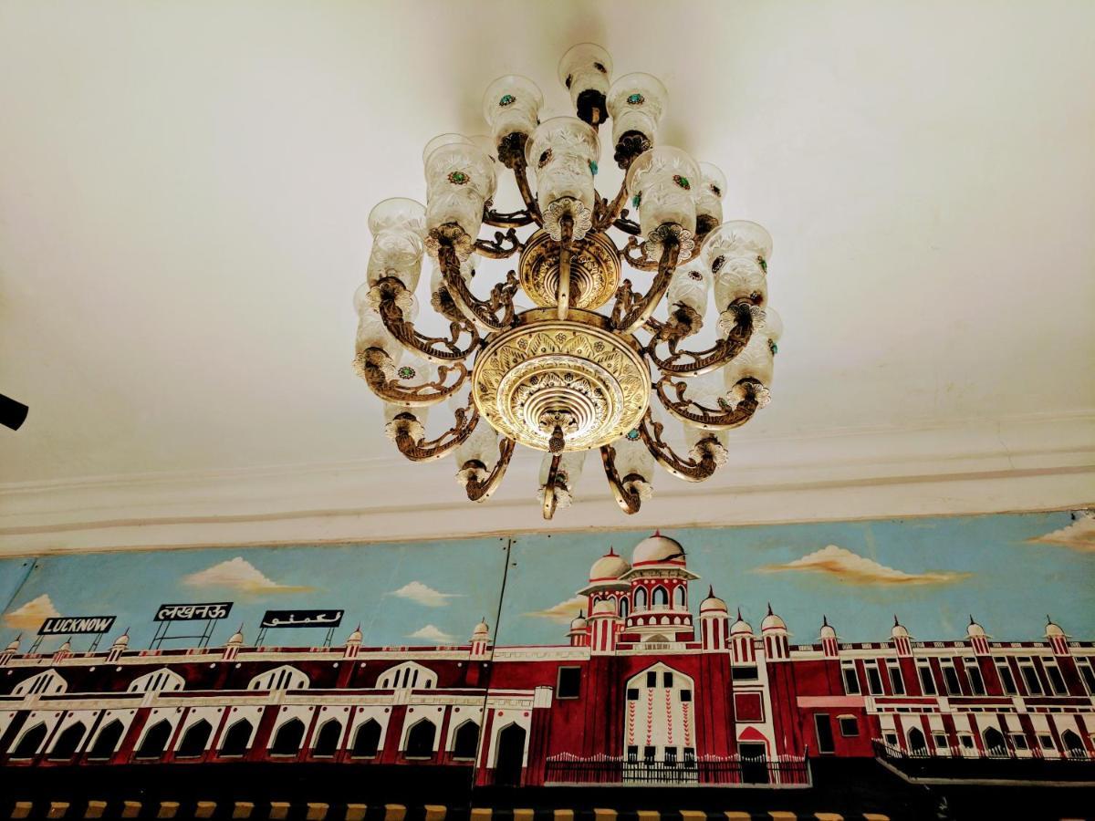 Heritage Hotel Лакхнау Экстерьер фото