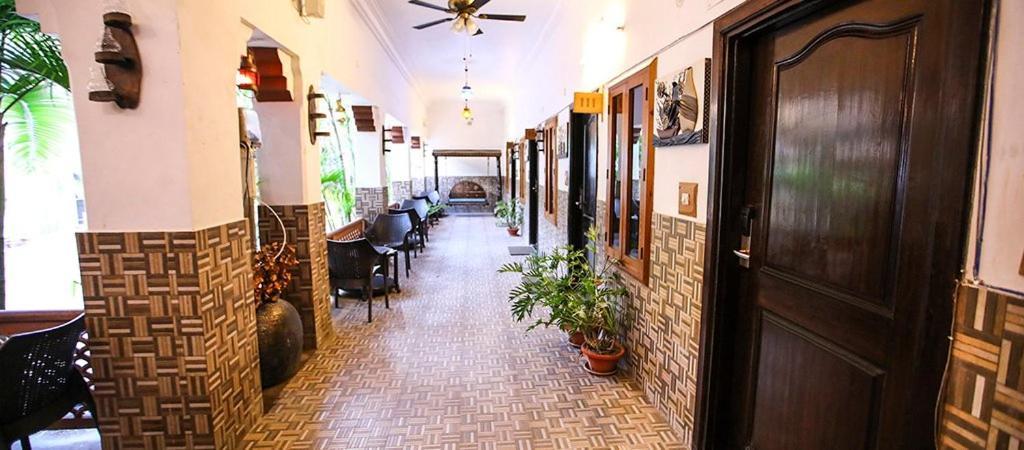 Heritage Hotel Лакхнау Экстерьер фото